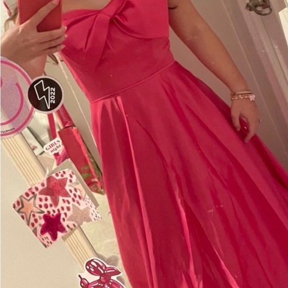 Mac Duggal Hot Pink Satin Ballgown with Bow - Picture 3 of 3